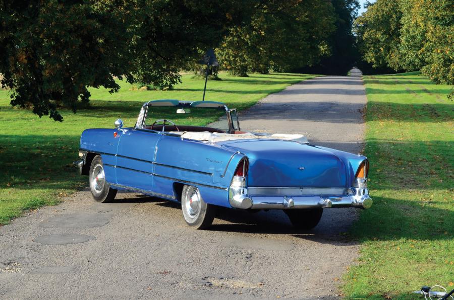  Packard Caribbean Convertible Blue 1956 года  (фото 11 из 12)